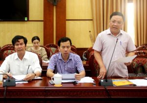 Đại diện lãnh đạo Sở Nông nghiệp và Phát triển nông thôn trình bày kế hoạch tại Hội nghị.